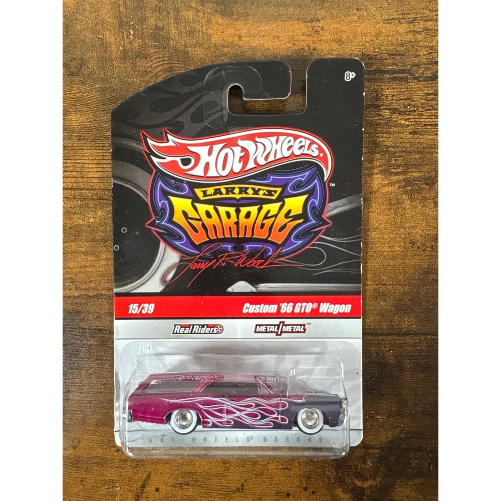 Hot Wheels Larrys Garage Custom 66 GTO Wagon Purple Flames Real Riders 15/39